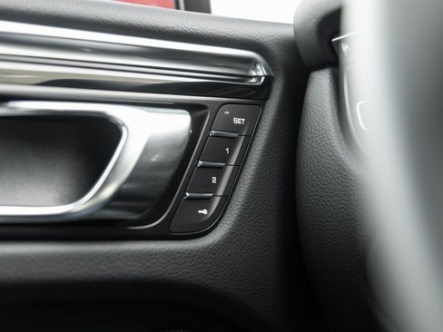 New 2026 Porsche Macan S image 18