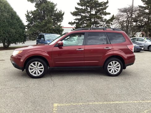 Used 2012 Subaru Forester 2.5X Limited AWD/4WD image 5