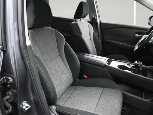 Certified 2023 Nissan Rogue SV FWD image 14