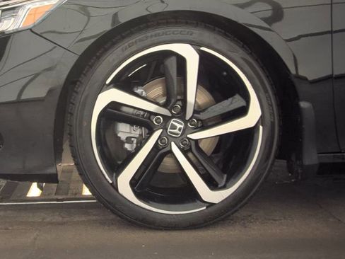 Used 2022 Honda Accord Sport image 9