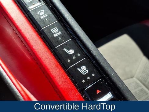 Used 2023 Chevrolet Corvette Stingray Premium Conv w/ Z51 Performance Package RWD image 6