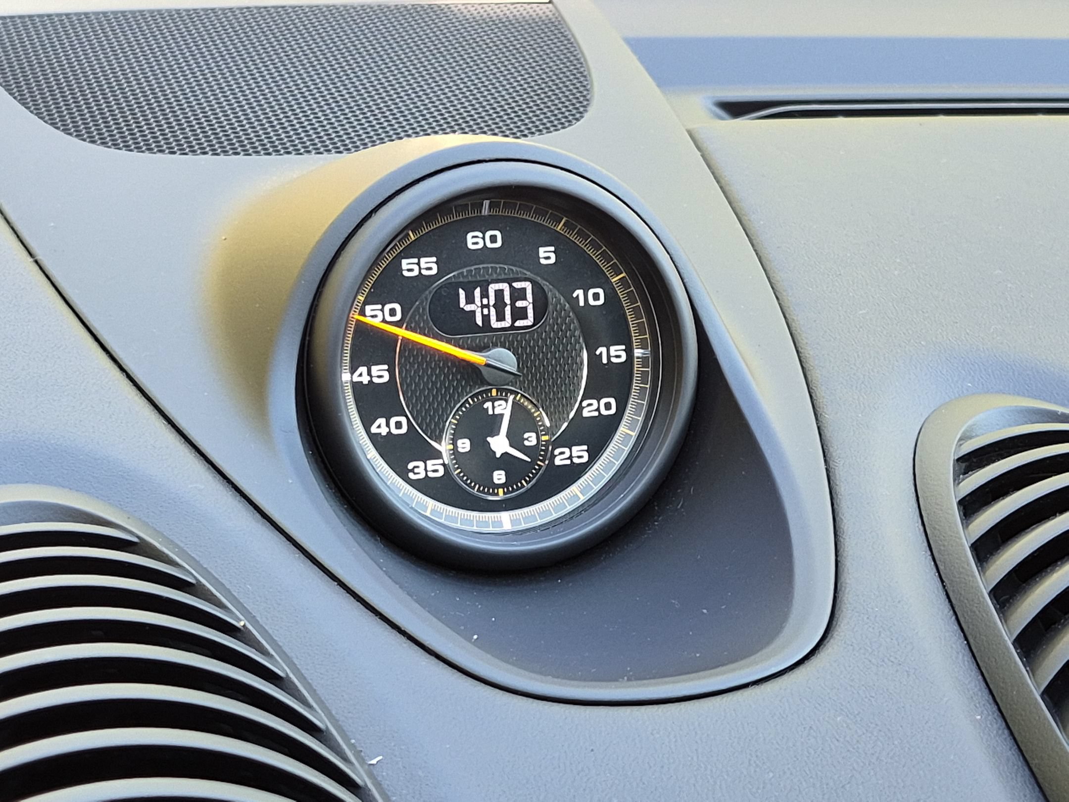 Certified 2020 Porsche 718 Cayman GT4 RWD image 13