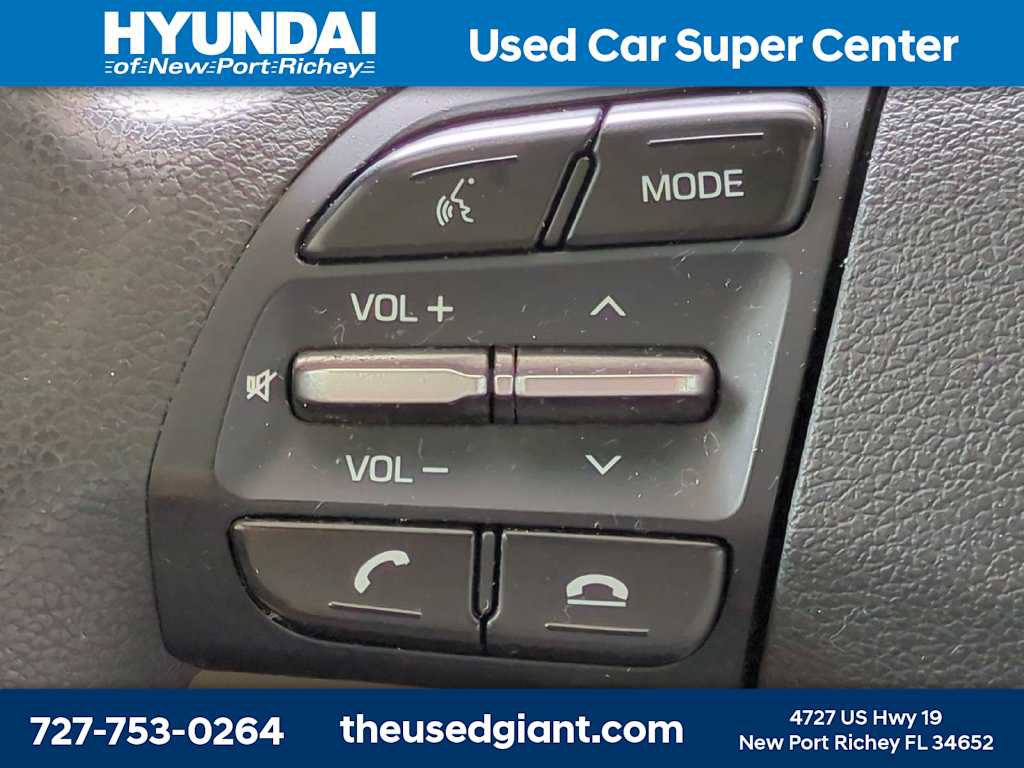 Used 2020 Hyundai Elantra SEL FWD image 23