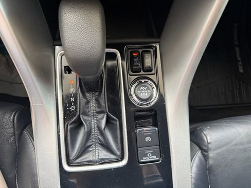 Used 2024 Mitsubishi Eclipse Cross SEL AWD/4WD image 33