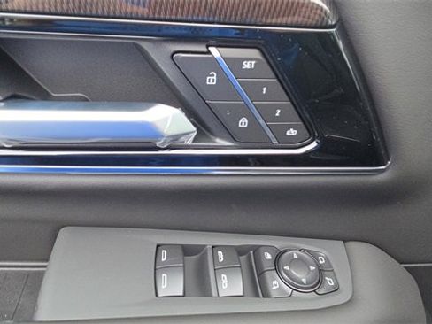 New 2026 GMC Yukon XL Elevation w/ Elevation Premium Package image 23