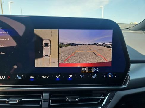 Used 2026 Chevrolet Equinox EV RS FWD image 21