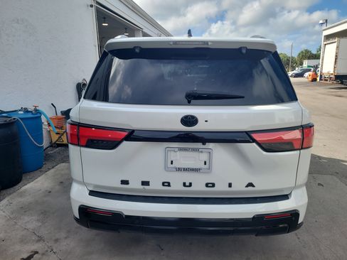 Used 2024 Toyota Sequoia Platinum AWD/4WD image 13