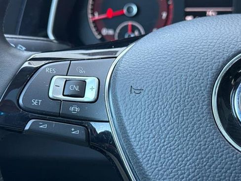 Used 2020 Volkswagen Jetta SE w/ SE Cold Weather Package FWD image 24
