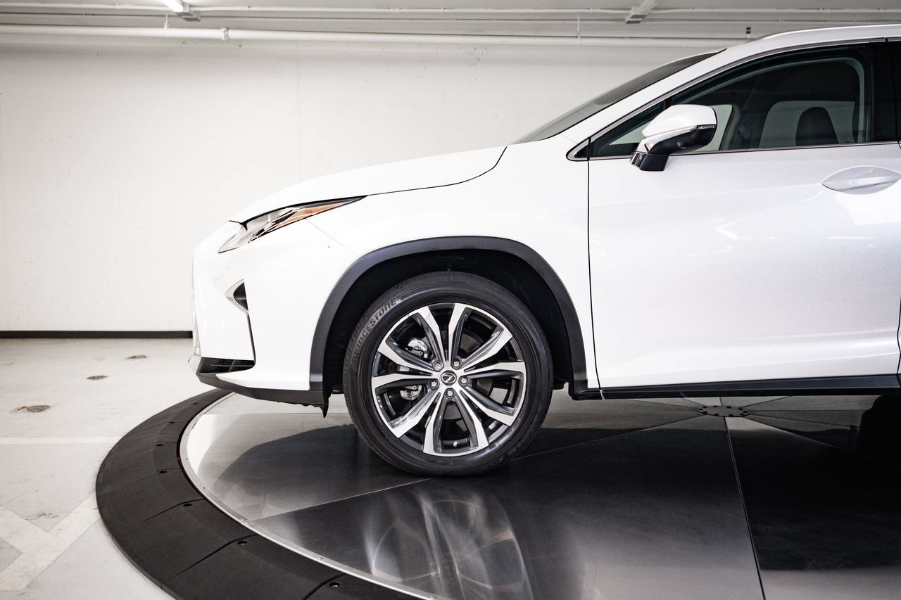 Used 2019 Lexus RX 450h AWD image 11