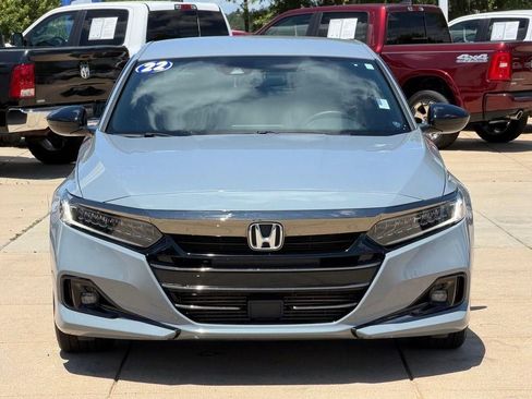 Used 2022 Honda Accord Sport image 2