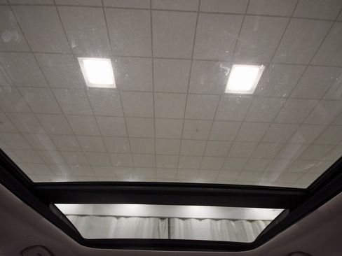 New 2025 Honda Pilot Touring image 16