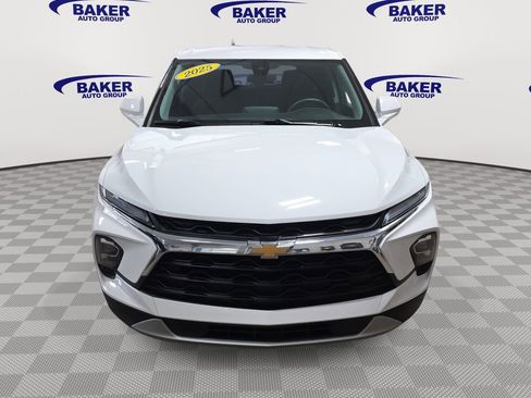 Certified 2025 Chevrolet Blazer LT AWD/4WD image 2
