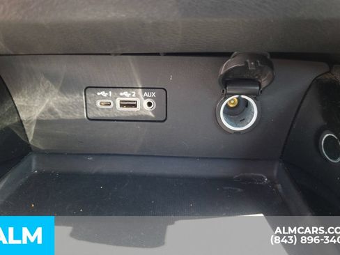 Used 2024 Nissan Altima 2.5 SV FWD image 10