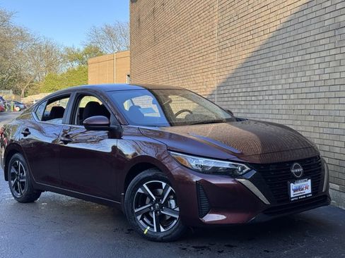 New 2025 Nissan Sentra SV image 2