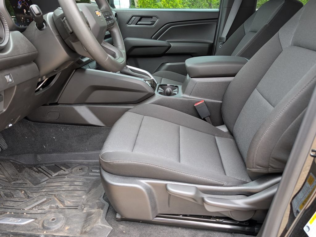 New 2026 Chevrolet Colorado W/T w/ Advanced Trailering Package AWD/4WD image 9