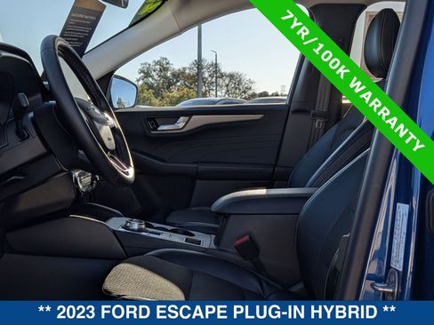 Certified 2023 Ford Escape SE image 21