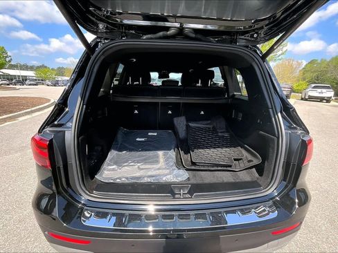Used 2024 Mercedes-Benz GLB 250 image 23
