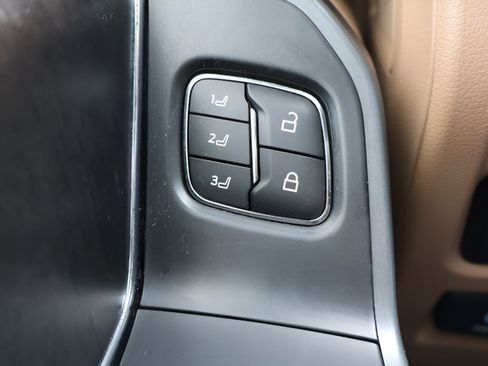 Used 2022 Ford F150 Lariat AWD/4WD image 25