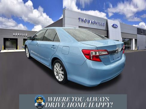 Used 2013 Toyota Camry L image 3