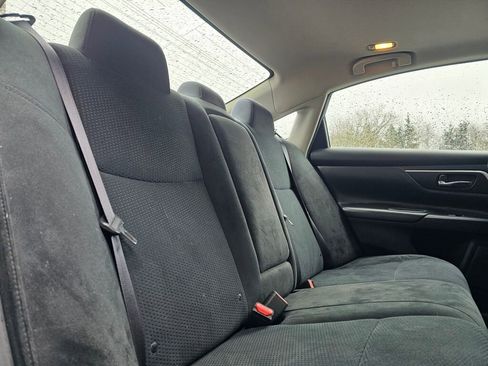 Used 2015 Nissan Altima 2.5 SV image 12
