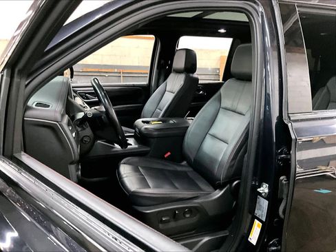 Used 2022 Chevrolet Tahoe RST w/ Luxury Package AWD/4WD image 27