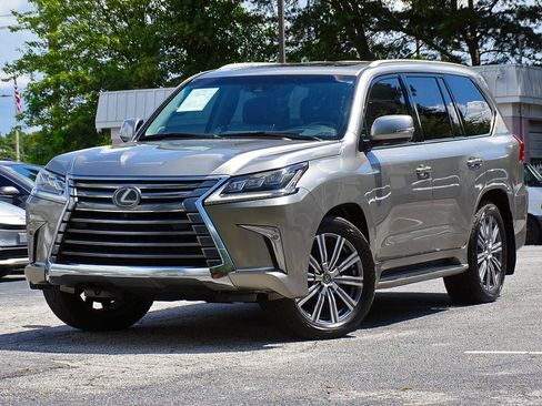 Used 2016 Lexus LX 570 4WD w/ Luxury Package image 5