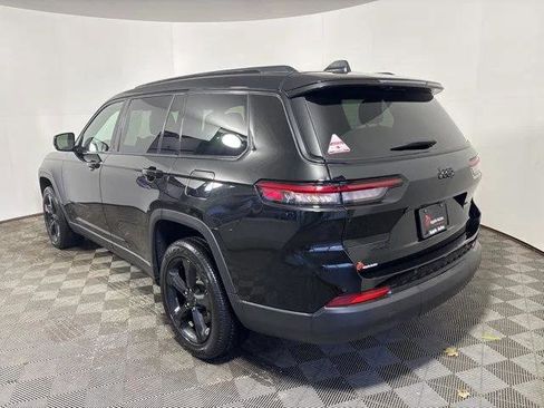 Certified 2023 Jeep Grand Cherokee L Laredo AWD/4WD image 4