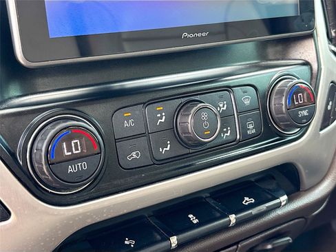 Used 2018 GMC Sierra 1500 SLT w/ SLT Premium Package AWD/4WD image 15