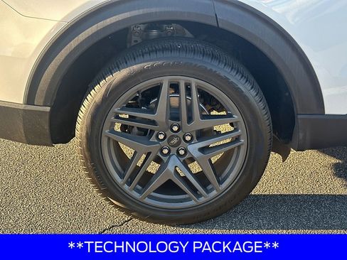 Used 2020 Ford Explorer ST w/ Premium Technology Package image 17