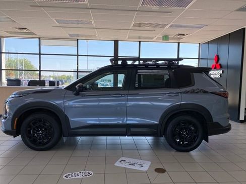 New 2025 Mitsubishi Outlander Trail Edition image 2