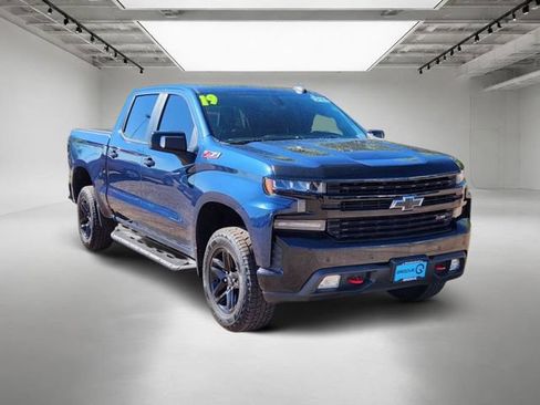 Used 2019 Chevrolet Silverado 1500 LT Trail Boss AWD/4WD image 8