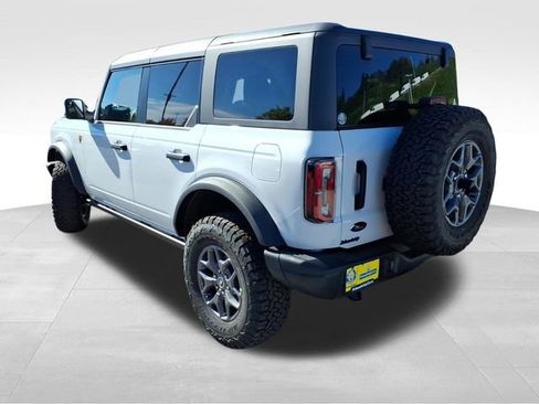 New 2025 Ford Bronco Badlands image 6