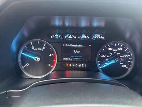 Used 2019 Ford F250 XLT w/ XLT Premium Package image 23