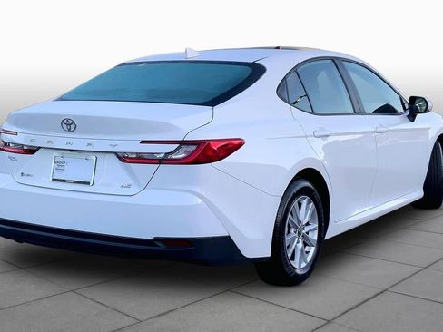 Used 2025 Toyota Camry LE image 13