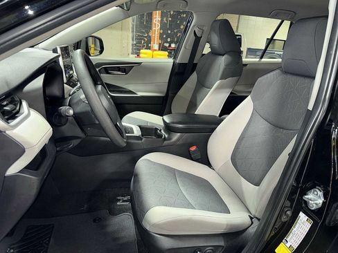 Certified 2023 Toyota RAV4 XLE image 15