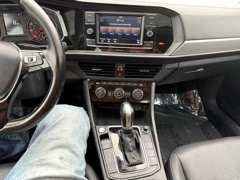 Used 2019 Volkswagen Jetta S image 14