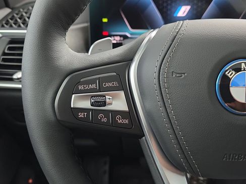 New 2026 BMW X5 xDrive50e image 17