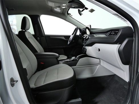 Used 2023 Ford Escape Active image 10