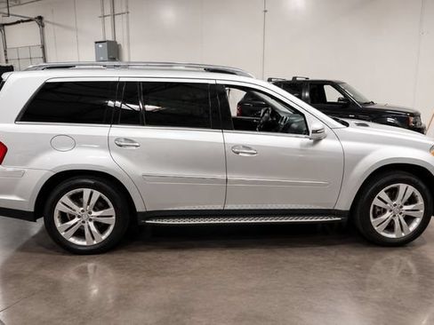 Used 2011 Mercedes-Benz GL 450 4MATIC image 5