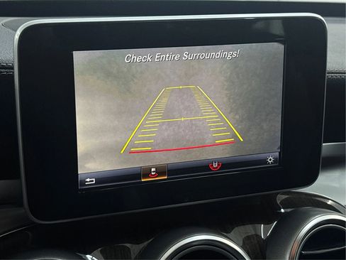 Used 2017 Mercedes-Benz C 300 4MATIC Sedan image 38