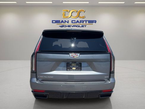 Used 2022 Cadillac Escalade ESV Sport AWD/4WD image 4