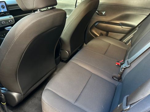 Used 2024 Hyundai Kona SE image 11