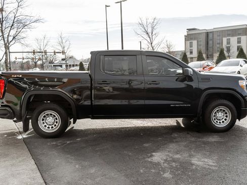 Used 2019 GMC Sierra 1500 4x4 Crew Cab w/ Trailering Package image 3