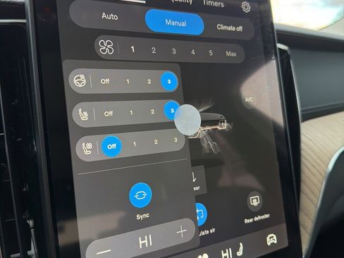 New 2026 Volvo XC60 B5 Ultra w/ Protection Package Premier image 24