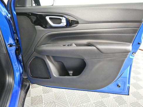 New 2026 Jeep Compass Limited image 12