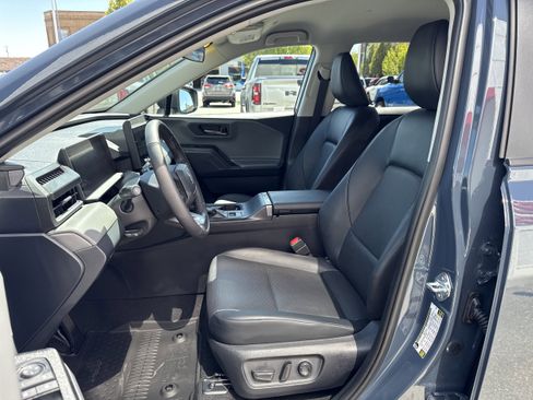 Used 2026 Toyota RAV4 XLE Premium AWD/4WD image 10