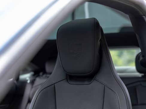 New 2026 Porsche Taycan 4S AWD/4WD image 26
