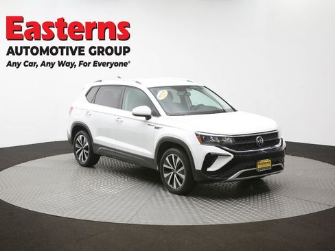 Used 2022 Volkswagen Taos SE AWD/4WD image 48