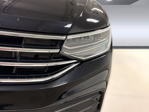 Used 2024 Volkswagen Tiguan SE FWD image 12