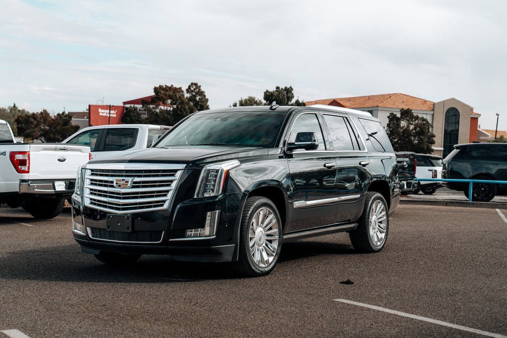 Used 2017 Cadillac Escalade Platinum AWD/4WD image 3